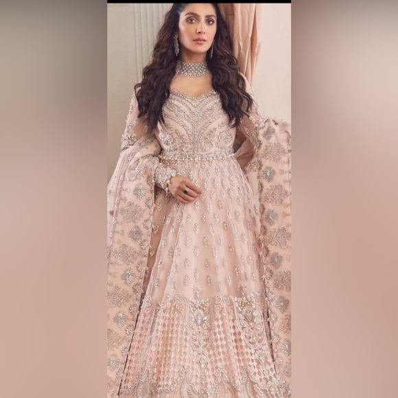 Indian Pakistani peech color flare maxi gown medium size - Picture 1 of 8